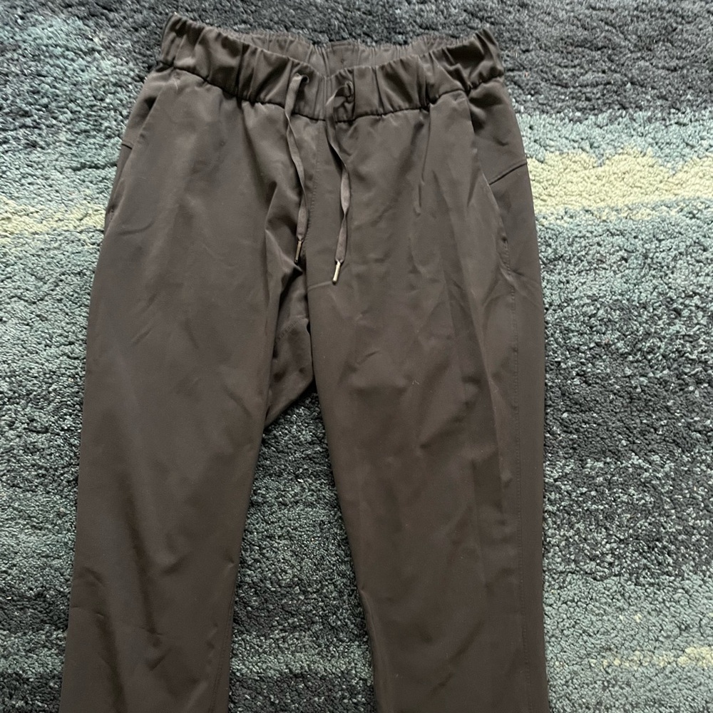 Lululemon straight leg pants with drawstring 7/8 length